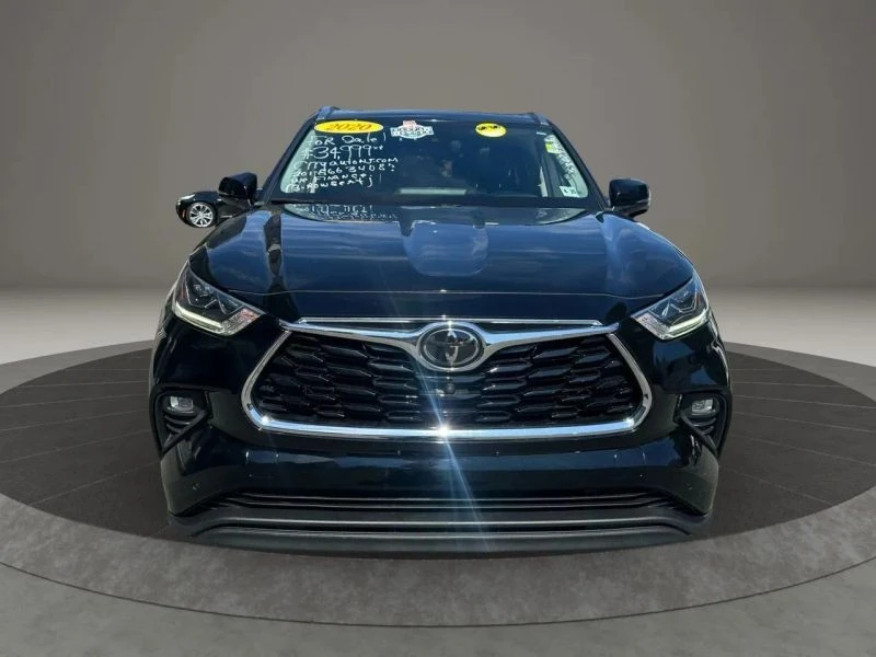2020 Toyota Highlander - Image 2 of 12