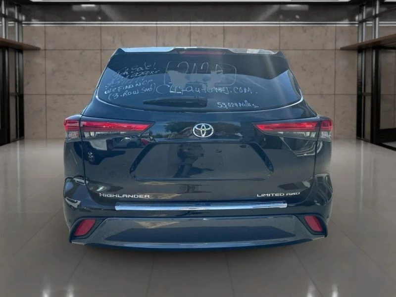 2020 Toyota Highlander - Image 9 of 12