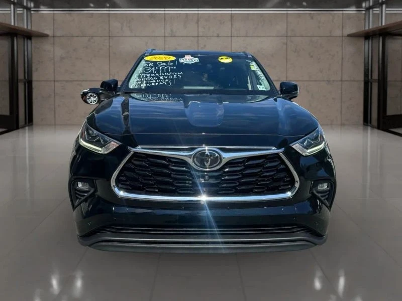 2020 Toyota Highlander - Image 2 of 12