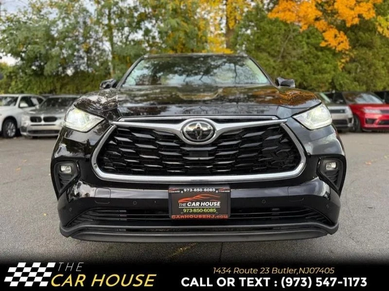2020 Toyota Highlander - Image 3 of 12