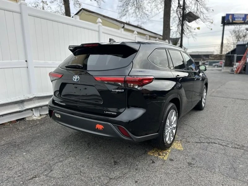 2020 Toyota Highlander - Image 7 of 12