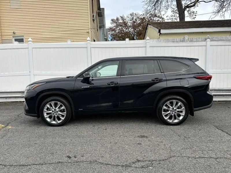 2020 Toyota Highlander - Image 4 of 12