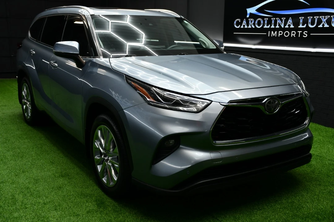 2020 Toyota Highlander - Image 7 of 21