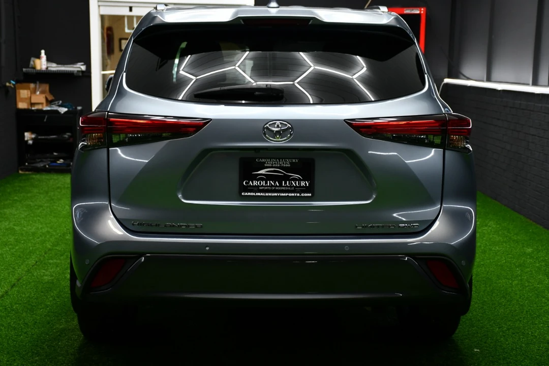 2020 Toyota Highlander - Image 4 of 21