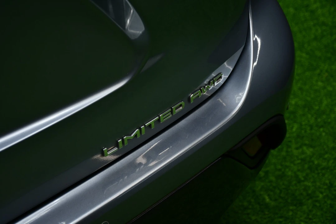 2020 Toyota Highlander - Image 11 of 21