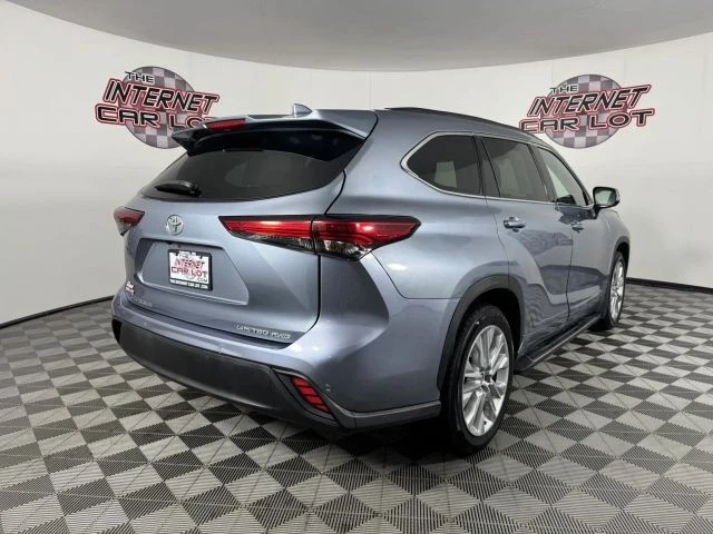 2020 Toyota Highlander - Image 7 of 12