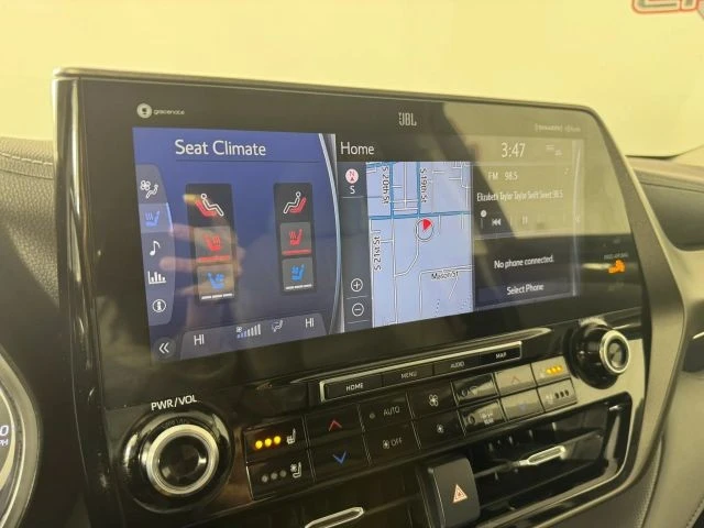 2020 Toyota Highlander - Image 18 of 21