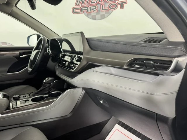 2020 Toyota Highlander - Image 12 of 12