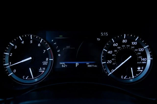 2020 Toyota Highlander - Image 18 of 21