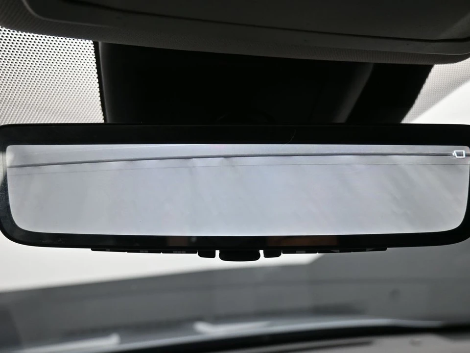 2020 Toyota Highlander - Image 18 of 21
