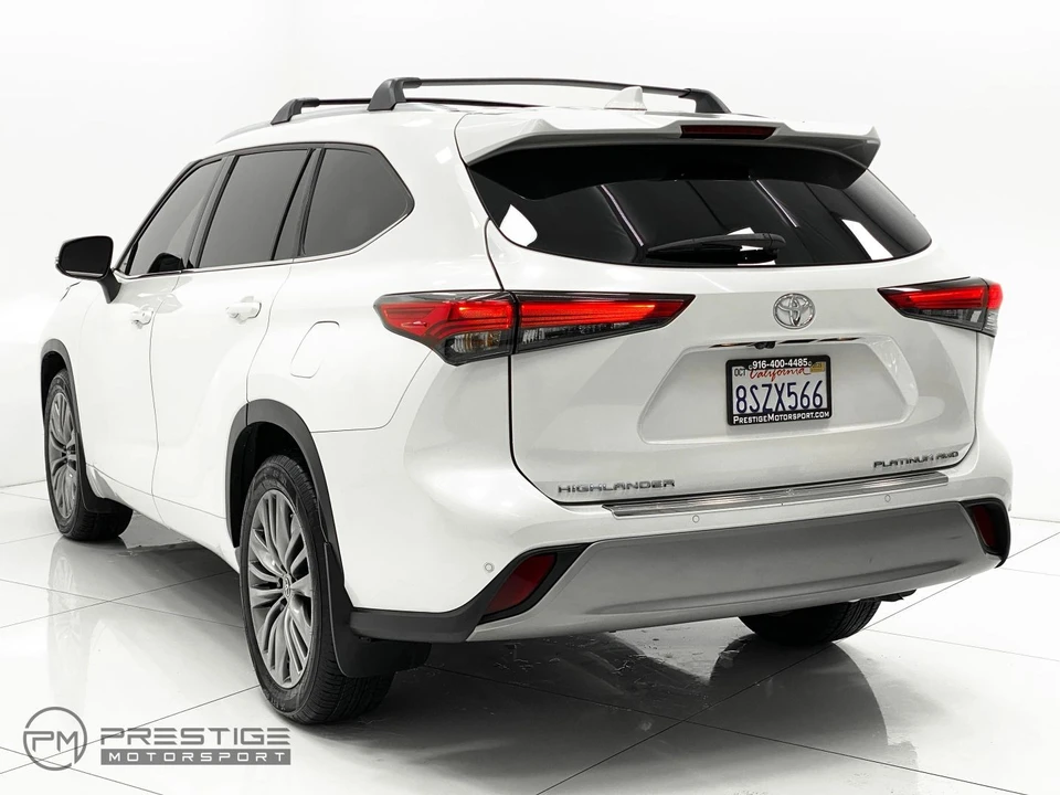 2020 Toyota Highlander - Image 12 of 12