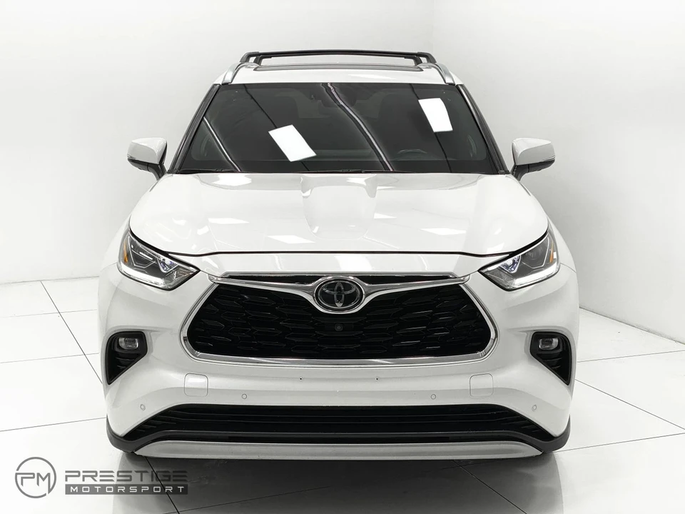 2020 Toyota Highlander - Image 2 of 12