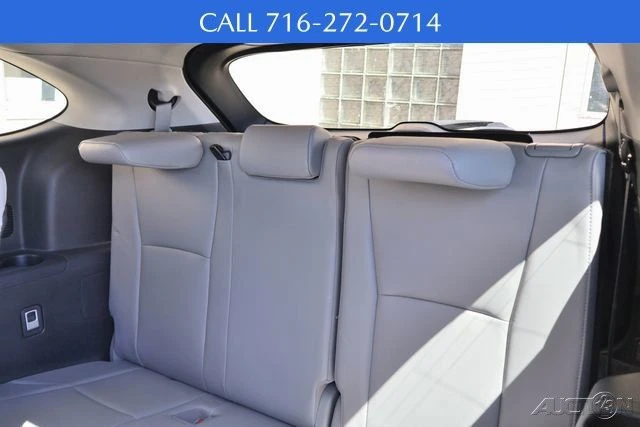 2020 Toyota Highlander - Image 17 of 21
