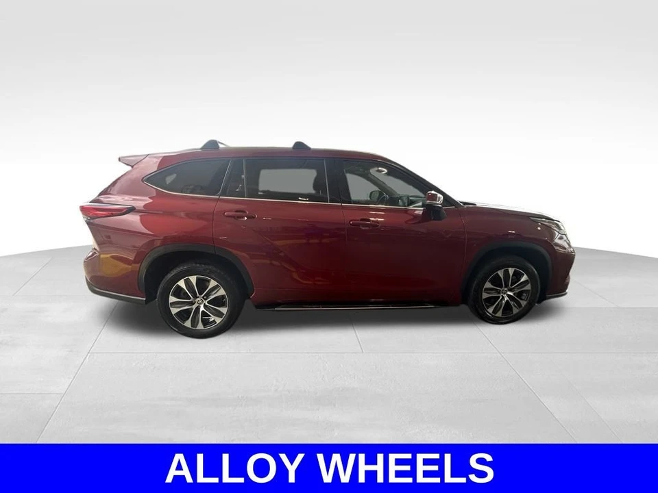 2020 Toyota Highlander - Image 3 of 12