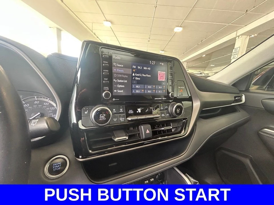 2020 Toyota Highlander - Image 11 of 12