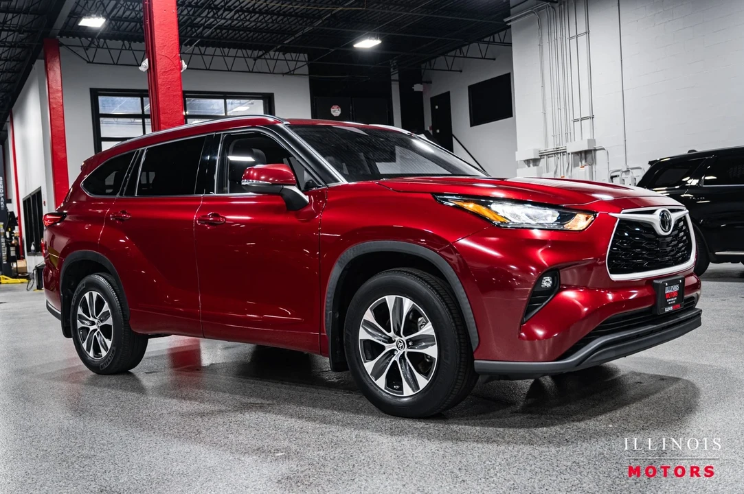 2020 Toyota Highlander - Image 7 of 21
