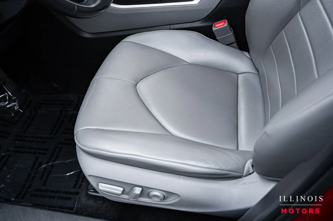 2020 Toyota Highlander - Image 16 of 21
