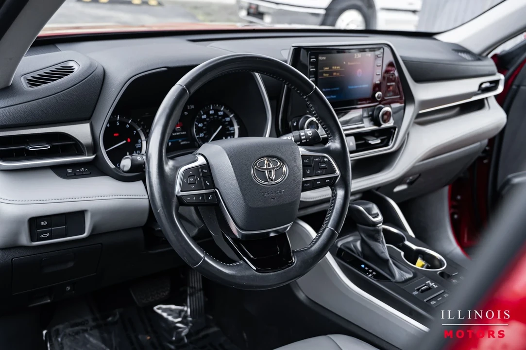 2020 Toyota Highlander - Image 17 of 21