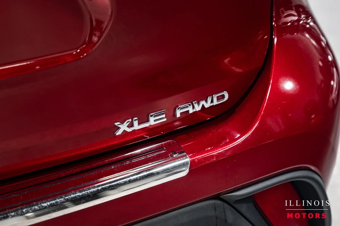 2020 Toyota Highlander - Image 13 of 21