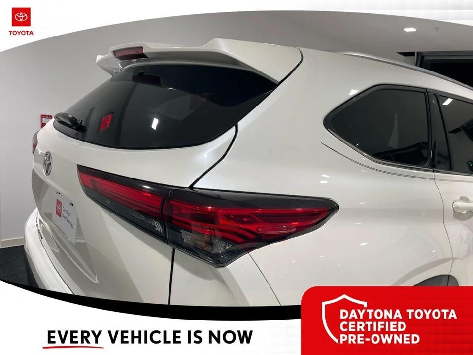 2020 Toyota Highlander - Image 10 of 12