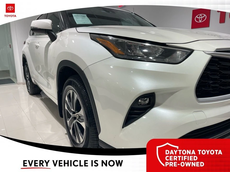2020 Toyota Highlander - Image 2 of 12