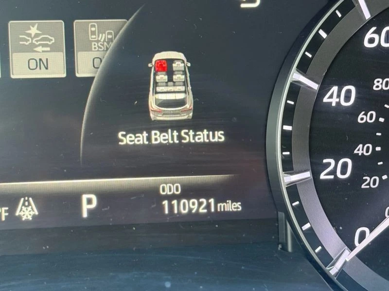 2020 Toyota Highlander - Image 10 of 12