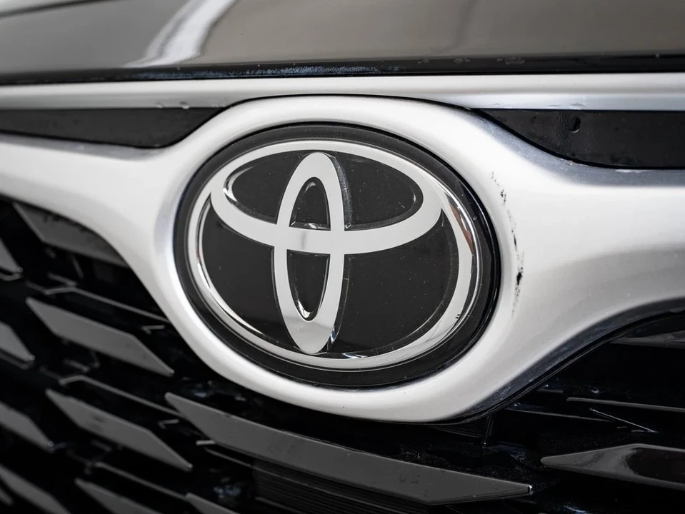 2020 Toyota Highlander - Image 3 of 21