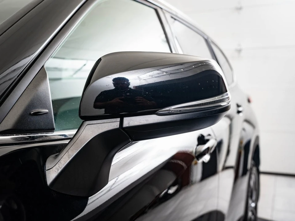 2020 Toyota Highlander - Image 15 of 21