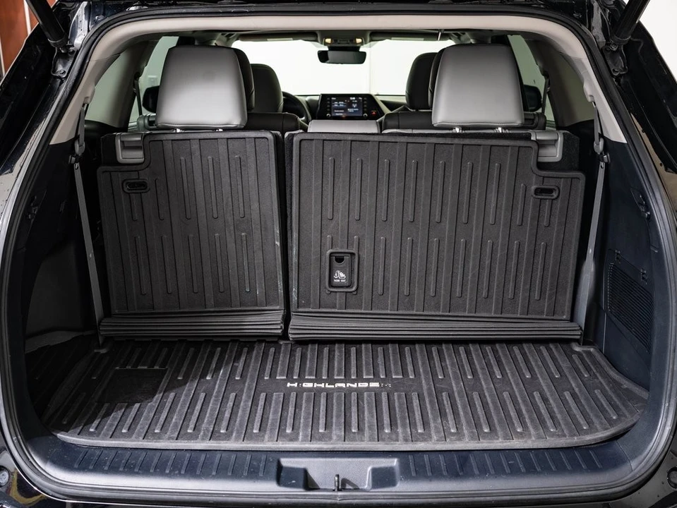 2020 Toyota Highlander - Image 17 of 21