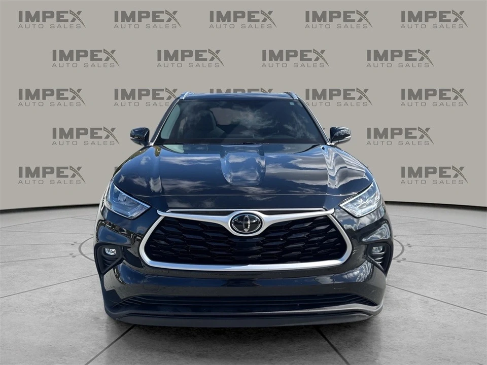 2020 Toyota Highlander - Image 8 of 12