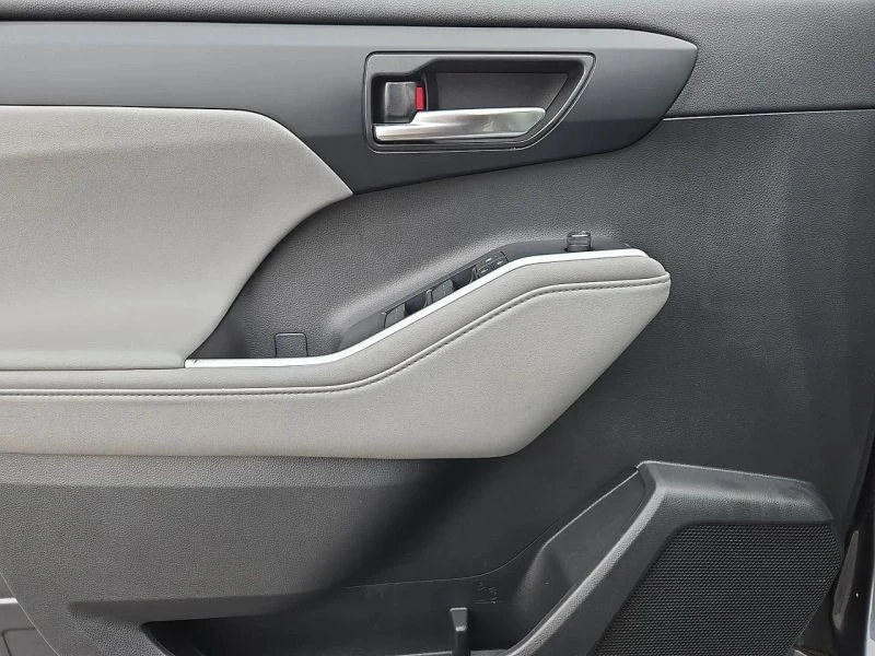 2020 Toyota Highlander - Image 12 of 12