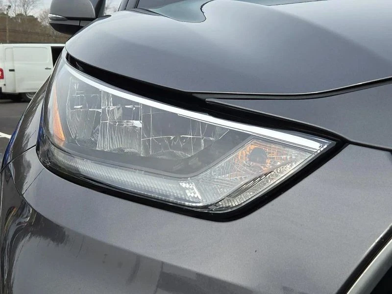2020 Toyota Highlander - Image 9 of 12