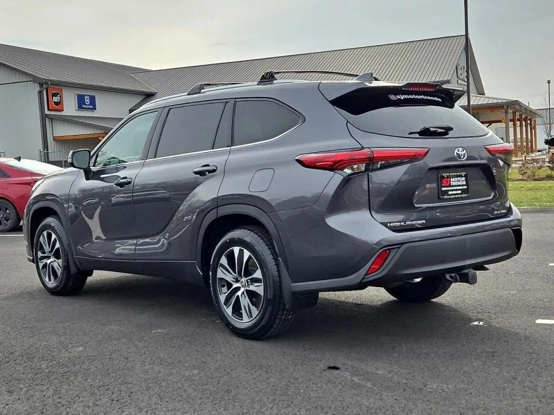 2020 Toyota Highlander - Image 4 of 12
