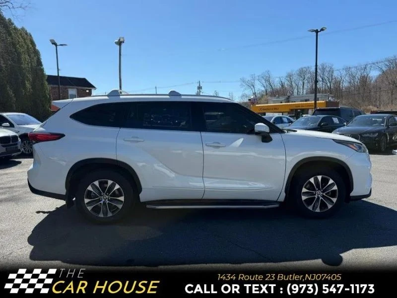 2020 Toyota Highlander - Image 7 of 12