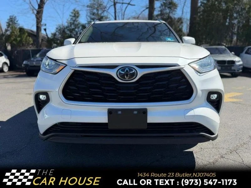 2020 Toyota Highlander - Image 3 of 12