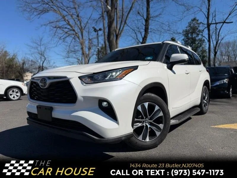 2020 Toyota Highlander - Image 2 of 12