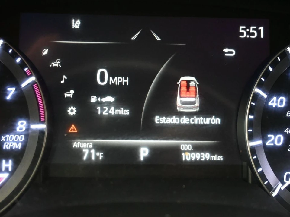 2020 Toyota Highlander - Image 16 of 21
