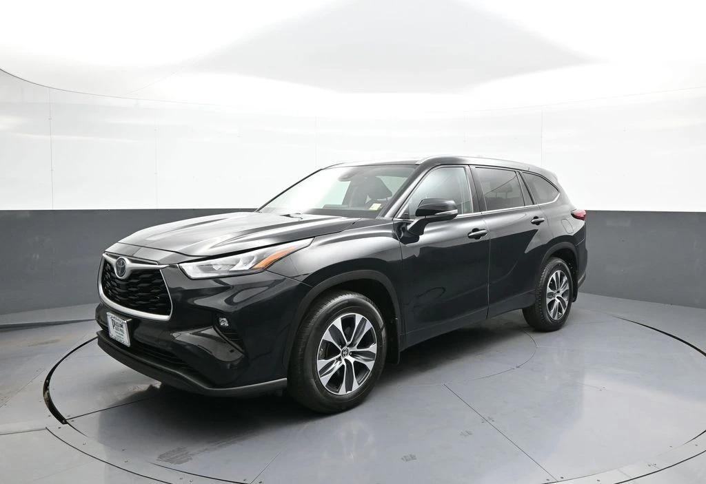 2020 Toyota Highlander - Image 10 of 21