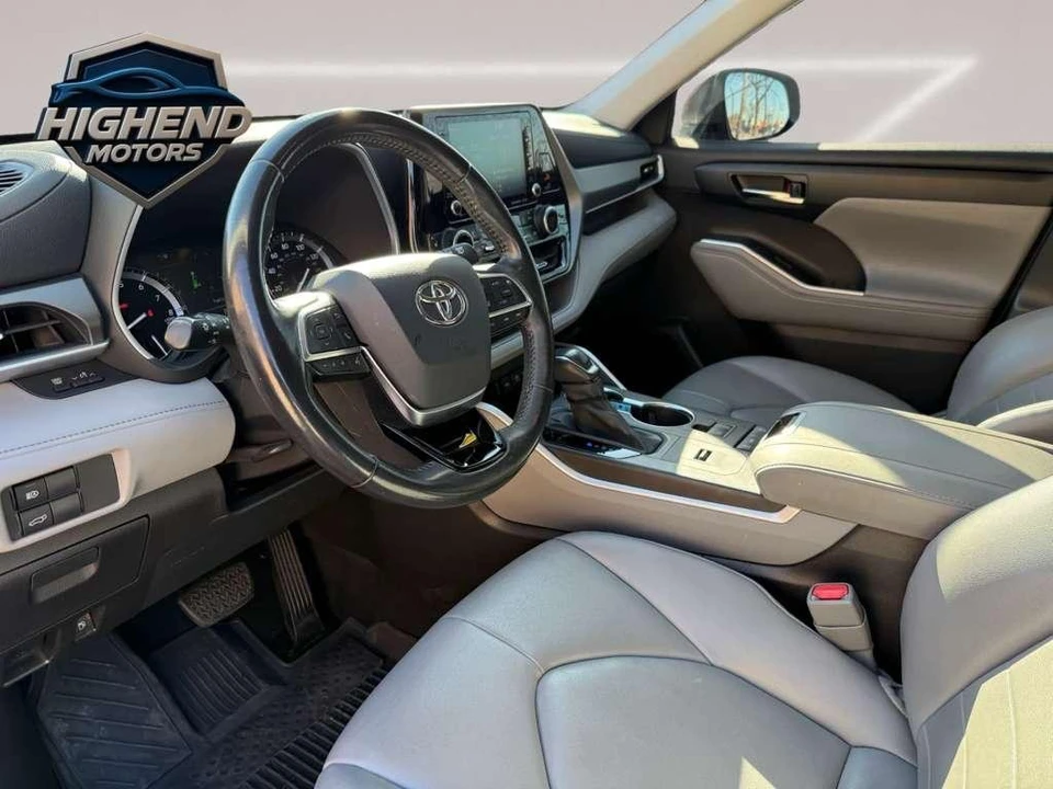 2020 Toyota Highlander - Image 15 of 31