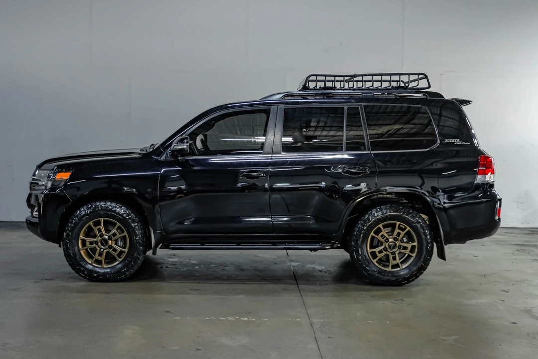 2020 Toyota J200 Land Cruiser - Image 17 of 31