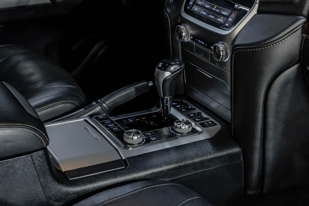 2020 Toyota J200 Land Cruiser - Image 31 of 31