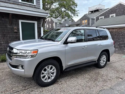 2020 Toyota Land Cruiser