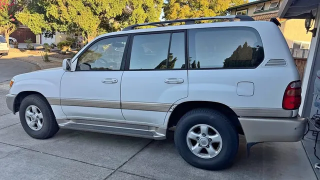 2020 Toyota Land Cruiser