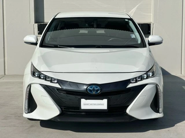 2020 Toyota Prius 4th Gen - Image 8 of 21