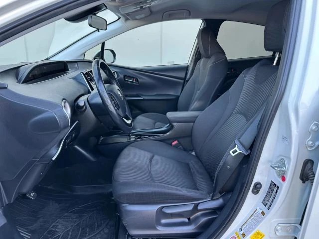 2020 Toyota Prius 4th Gen - Image 9 of 21