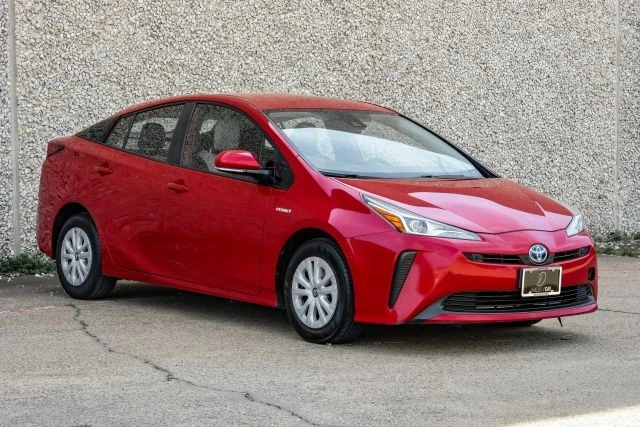 2020 Toyota Prius 4th Gen - Image 7 of 21