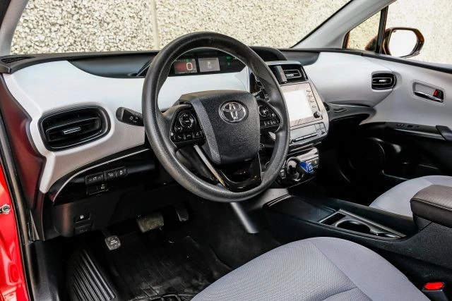 2020 Toyota Prius 4th Gen - Image 3 of 21