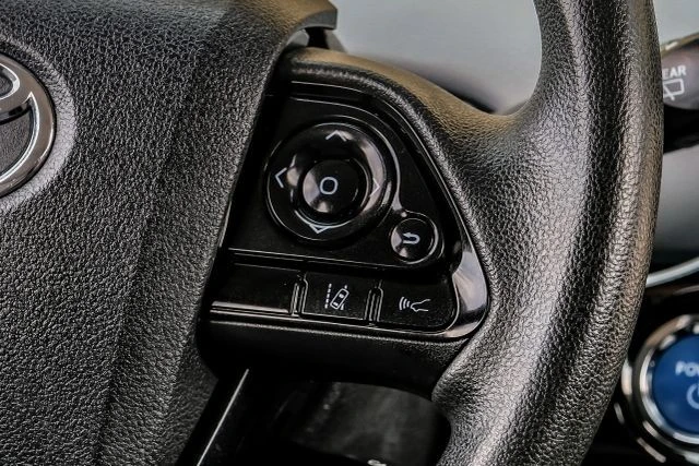 2020 Toyota Prius 4th Gen - Image 20 of 21