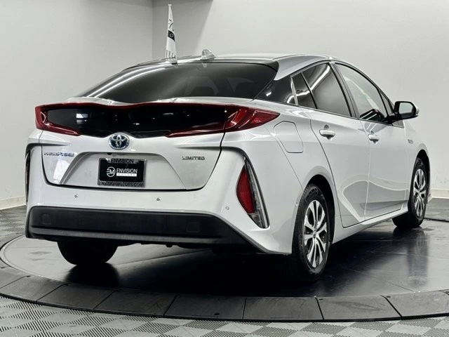 2020 Toyota Prius 4th Gen - Image 8 of 12