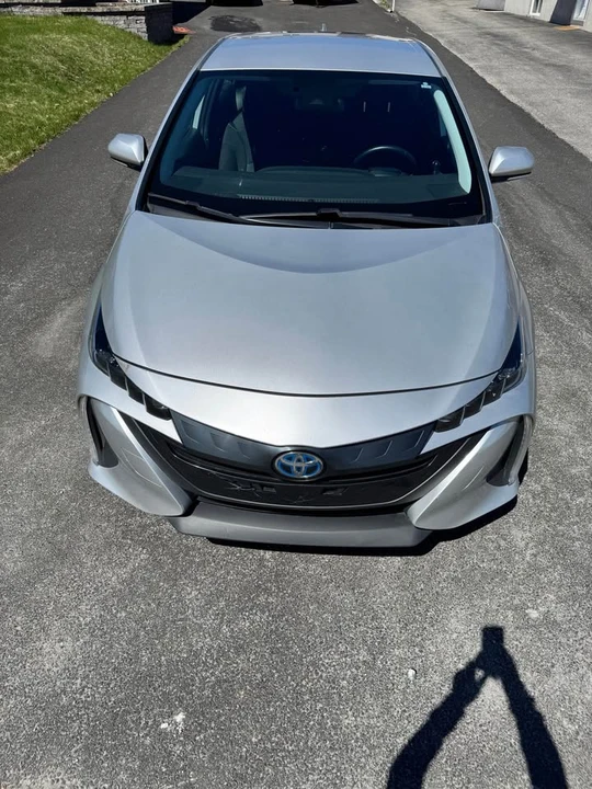 2020 Toyota Prius 4th Gen - Image 2 of 11